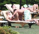 Geri Halliwell et son boyfriend Henry Beckwith en vacances en Sardaigne