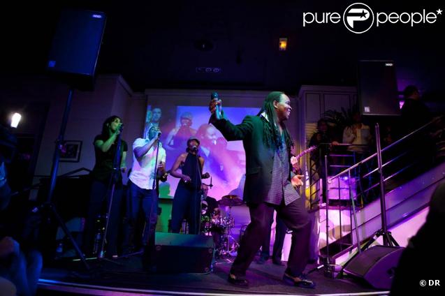 Billy Obam dévoile le clip du premier single extrait de l'album  Avenue Raphaël  :  J'aime la vie 