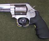 .357 Magnum, nécessitant un port d'arme 