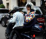 Mika quitte le Georges V... Trop cool !