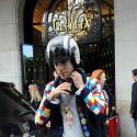 Mika : Un p'tit gars tout simple et accessible à Paris... et en plus, il est trop mignon !