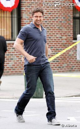 Gerard Butler sur le tournage de Bounty Hunter à New York le 16 juin 2009