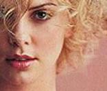 Charlize Theron superbe en couverture de Esquire ! 