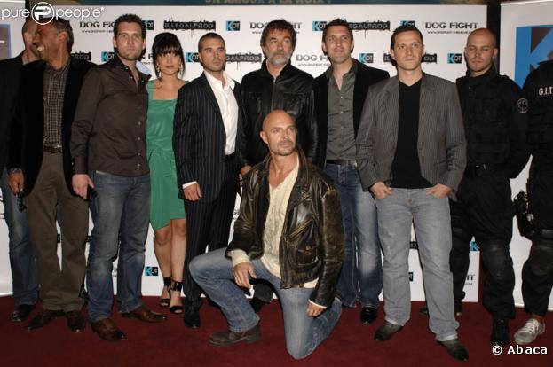 Laurent Zimmermann, Antoine Elizabé, Anna Langner, Anthony Dupray, Olivier Marchal, Guy Amram et Ange Basterga lors de la première de Dogfight à Paris le 22 juin 2009
