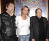 Olivier Marchal, Sarah Marshall et Robert Hossein lors de la première de Dogfight à Paris le 22 juin 2009