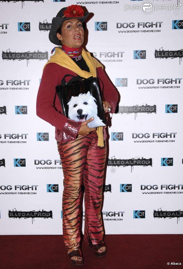 Hermine de Clermont-Tonnerre lors de la première de Dogfight à Paris le 22 juin 2009