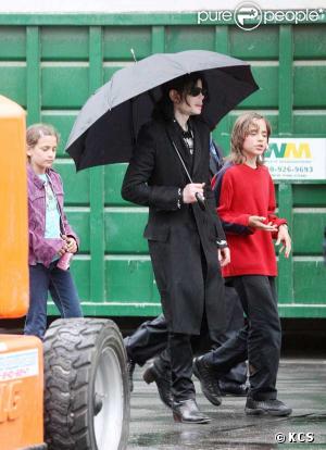 Les enfants de Michael Jackson, Michael Joseph Jackson, et Paris Michael Katherine Jackson  