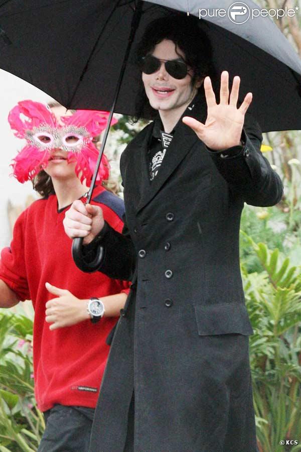 Les enfants de Michael Jackson, Michael Joseph Jackson, et Paris Michael Katherine Jackson  