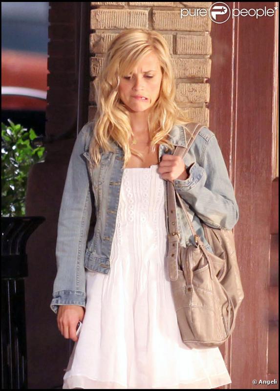 Reese Witherspoon sur le tournage de How do you do ? à Washington le 25 juin 2009