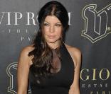 Fergie : en total look noir elle assure !  