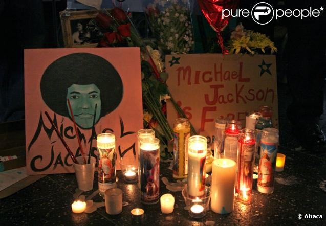 L'étoile de Michael Jackson sur le Boulevard de la gloire à Hollywood le 26 juin 2009