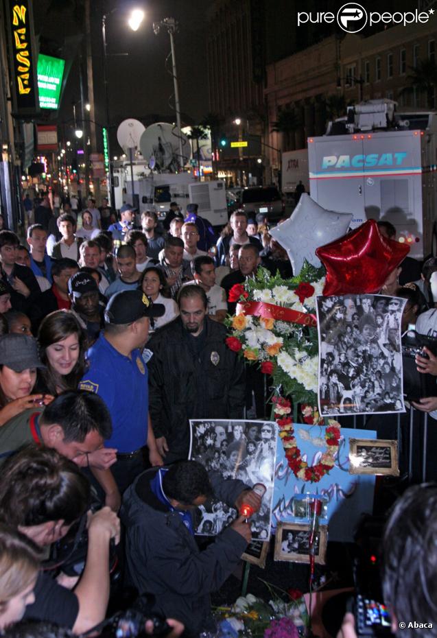L'étoile de Michael Jackson sur le Boulevard de la gloire à Hollywood le 26 juin 2009