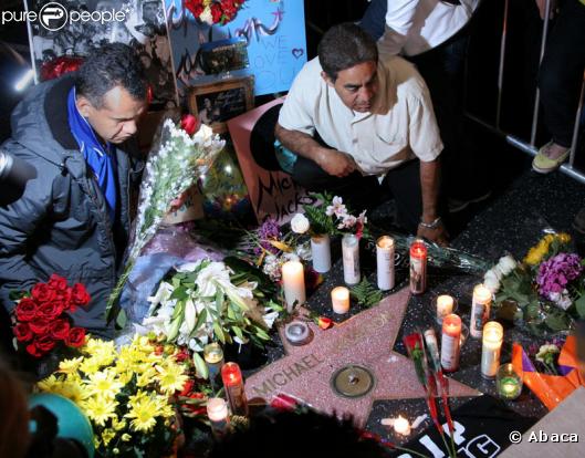 L'étoile de Michael Jackson sur le Boulevard de la gloire à Hollywood le 26 juin 2009