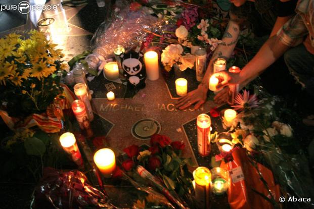 L'étoile de Michael Jackson sur le Boulevard de la gloire à Hollywood le 26 juin 2009