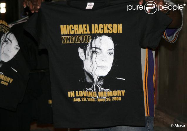 L'étoile de Michael Jackson sur le Boulevard de la gloire à Hollywood le 26 juin 2009