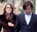 Liz Hurlez et son époux Arun Nayar près de leur domicile londonien. Liz n'a jamais à s'encombrer des bagages lorsqu'ils voyagent, Arun est un gentleman... 
