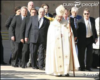 Les bouleversantes obsèques de Farrah Fawcett, qui se sont déroulées en la cathédrale Notre-Dame-des-Anges, à Los Angeles, le 29 juin 2009.