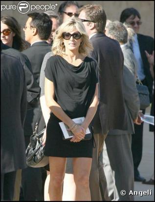 Les bouleversantes obsèques de Farrah Fawcett, qui se sont déroulées en la cathédrale Notre-Dame-des-Anges, à Los Angeles, le 29 juin 2009.