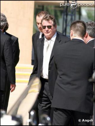 Les bouleversantes obsèques de Farrah Fawcett, qui se sont déroulées en la cathédrale Notre-Dame-des-Anges, à Los Angeles, le 29 juin 2009.