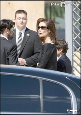 Les bouleversantes obsèques de Farrah Fawcett, qui se sont déroulées en la cathédrale Notre-Dame-des-Anges, à Los Angeles, le 29 juin 2009.