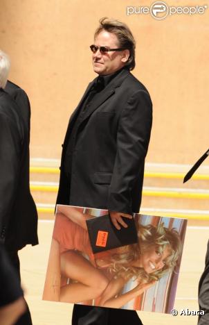 Les bouleversantes obsèques de Farrah Fawcett, qui se sont déroulées en la cathédrale Notre-Dame-des-Anges, à Los Angeles, le 29 juin 2009.