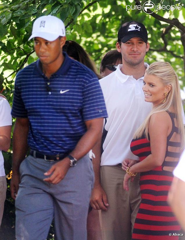 Tiger Woods, Tony Romo et Jessica Simpson à l'occasion de l'ouverture du tournoi de golf AT&T National, à Bethesda, dans le Maryland, le 1er juillet 2009 !