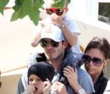 David et Victoria Beckham entourés de leurs beaux enfants 