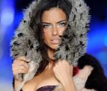 Adriana Lima pour Victoria's Secret !