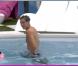 Kevin a décidé de ne plus faire semblant ! A lui la piscine !