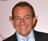 Jean-Pierre Pernaut lors de la première du film Victoria : les jeunes années d'une reine à Paris le 7 juillet 2009