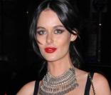 La belle Nicole Trunfio... magnifique sur tapis rouge !