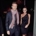 Même après 13 heures de vol, Victoria Beckham est... IM-PEC-CA-BLE ! Regardez !