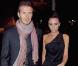 Même après 13 heures de vol, Victoria Beckham est... IM-PEC-CA-BLE ! Regardez !