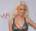 Holly Madison, une silhouette à damner sur tapis rouge ! 
