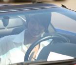 Ciara nous présente sa nouvelle coupe de cheveux ! Elle se balade dans les rues de L.A en Lamborghini et s'offre une pause shopping. 21/07/09