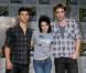 Le beau Robert Pattinson, la ténébreuse Kristen Stewart et Taylor Lautner sont de vrais... petits 