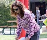 Minnie Driver et son fils Henry s'éclatent au parc Cross Creek à Malibu le 24 juillet 2009