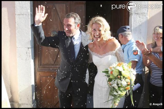 Alexandra Lamy et Jean Dujardin à leur mariage, le 25 juillet 2009.