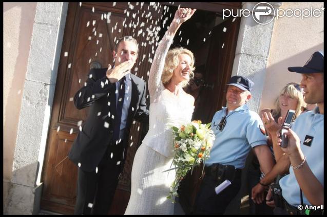 Alexandra Lamy et Jean Dujardin à leur mariage, le 25 juillet 2009.