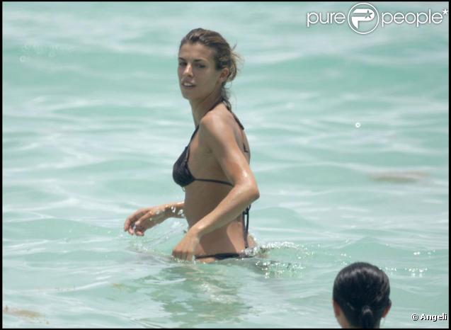 ELISABETTA CANALIS, LA NOUVELLE PETITE AMIE DE GEORGE CLOONEY, EN BIKINI SUR UNE PLAGE DE MIAMI il y a quelques jours... une très très belle fille ! 