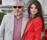 Penélope Cruz à la première du film  Broken Embraces  ( Los Abrazos Rotos ) de Pedro Almodovar