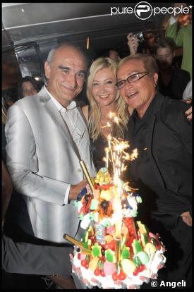 Pascal Nègre a fêté ses 48 ans au VIP Room de Saint-Tropez, le 4 août 2009, avec Monika Bacardi et Orlando