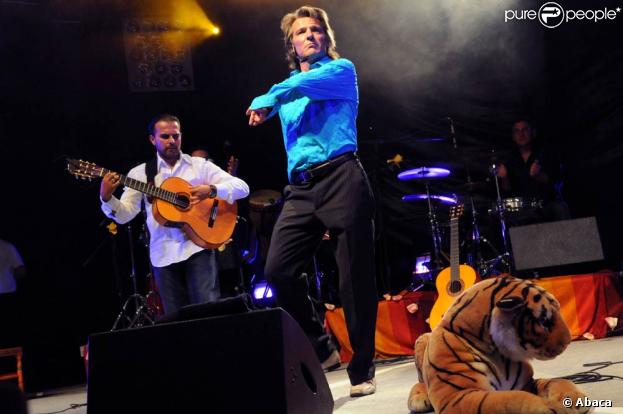 Yvan Le Bolloc'h et Ma guitare s'appelle reviens au festiva Brive Plage 2009, le 8 août 2009