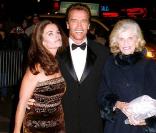 Eunice Kennedy Shriver avec sa fille Maria et son gendre Arnold Schwarzenegger en 1999