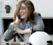 Anne Hathaway, so glamour même sur son scooter !