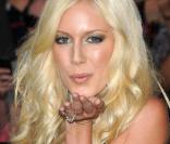 Le clip de  Black Out  de Heidi Montag !