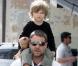 Russell Crowe se ressource pleinement auprès de sa charmante épouse et de leur second fils... irrésistible !