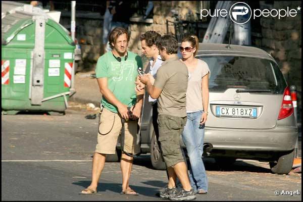 Gabriele Muccino et Stefano Accorsi sur le tournage du film Baciami Ancora (Kiss Again) à Rome