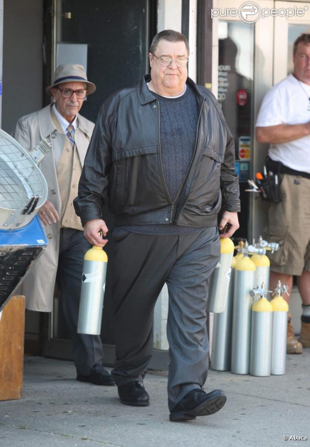 Al Pacino et John Goodman  sur le tournage de You don't know Jack de Barry Levinson le 18 août 209à à New York