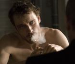 Michael Fassbender interprète la figure historique de Bobby Sand, membre de l'IRA emprisonné et mort d'une grève de la faim. Une oeuvre bouleversante sur la résistance 